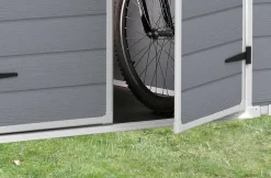 Casette Da Giardino > Dmora Casetta da Giardino Grigio Nero Resistente Agli Agenti Atmosferici Presenza Finestre 185x152x226h cm, Tetto a due Falde - Sheboygan Nero, Grigio