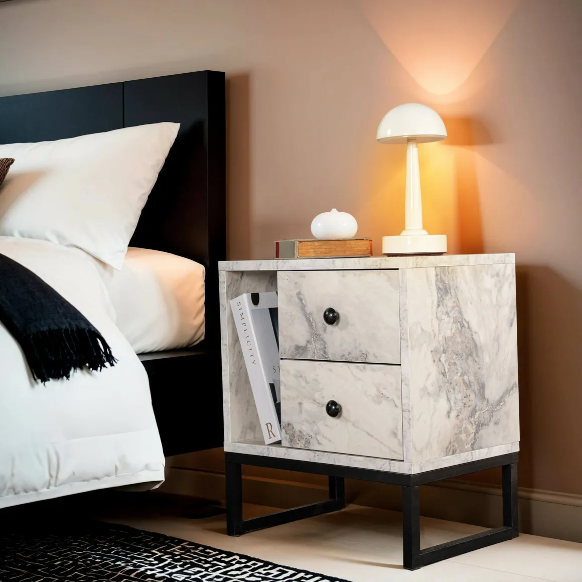 Comodino industrial marmo e nero 45x29x50h cm - Rhiannon