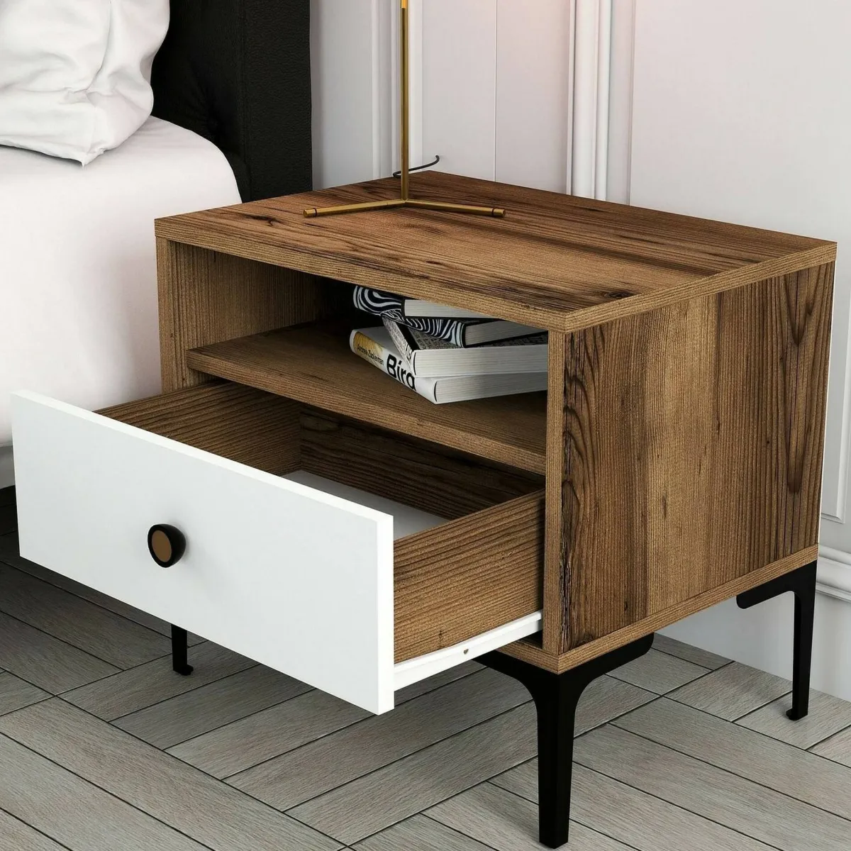 Comodini|Camera Da Letto > Dmora Comodino 2 ripiani noce e bianco 56x40x50h cm - Editta Bianco, Marrone Noce