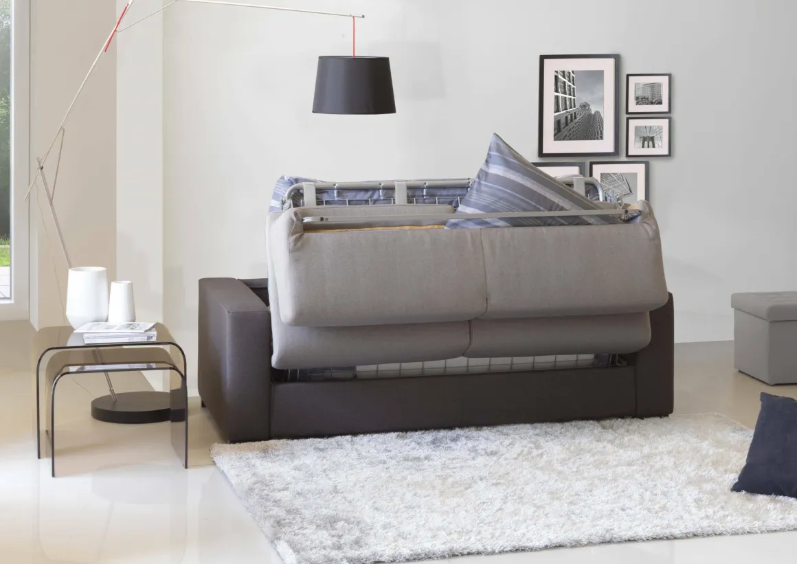 Divano letto rivestito in tessuto grigio e antracite 260x95cm - Allegria