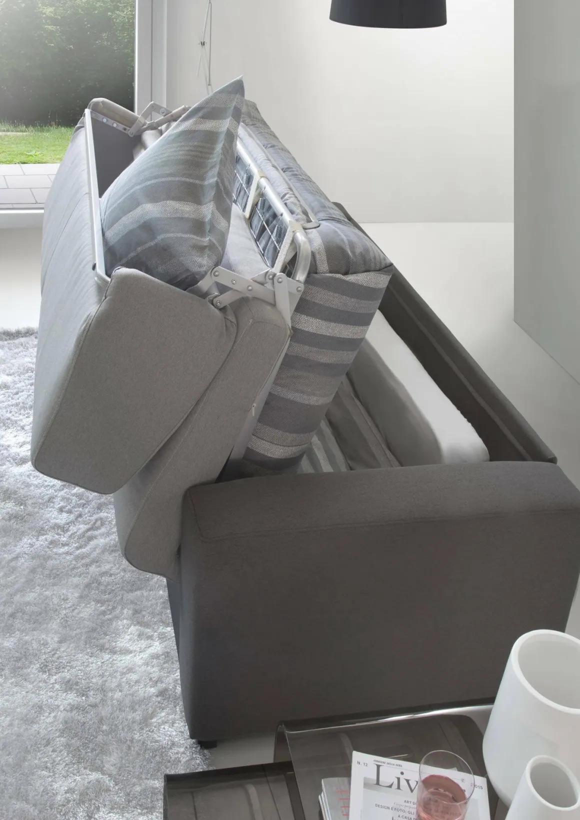 Divano letto rivestito in tessuto grigio e antracite 260x95cm - Allegria
