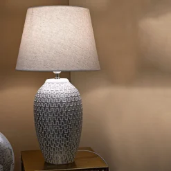 Lampade Da Tavolo > Dmora Lampada da Tavolo Bianco Argento Necessaria 1 Lampadina Attacco e27, Paralume - Balosemo Argento, Bianco