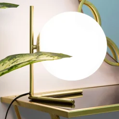 Lampada da Tavolo Bianco Opaco oro Necessaria 1 Lampadina Attacco e14, Interruttore Manuale - Paraty