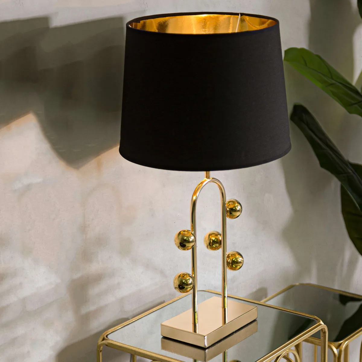Lampade Da Tavolo > Dmora Lampada da Tavolo oro Nero Necessaria 1 Lampadina Attacco e27, Paralume - Babarora Nero, Oro
