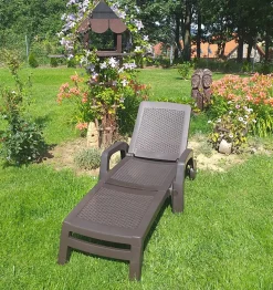 Lettino prendisole Abbie, 190x46h70 cm, Marrone