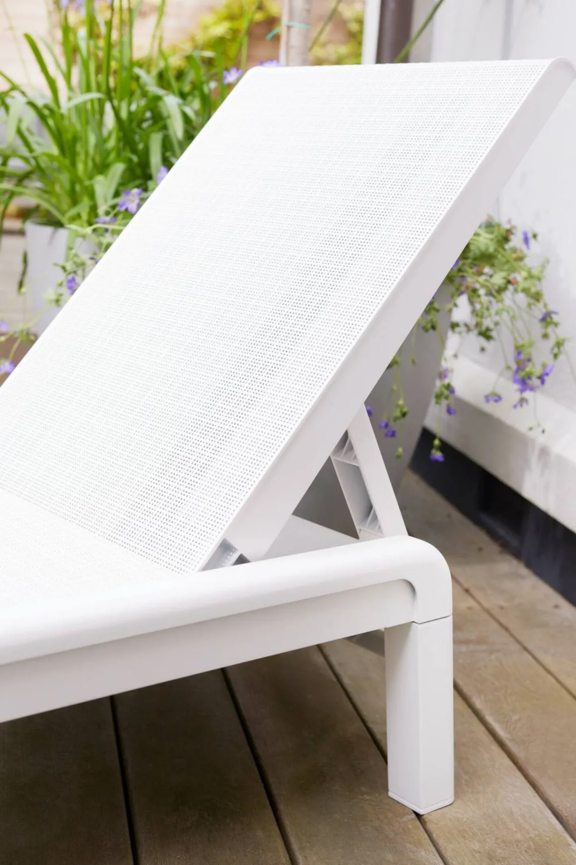 Lettino prendisole schienale regolabile 187x58cm bianco - Shawinigan