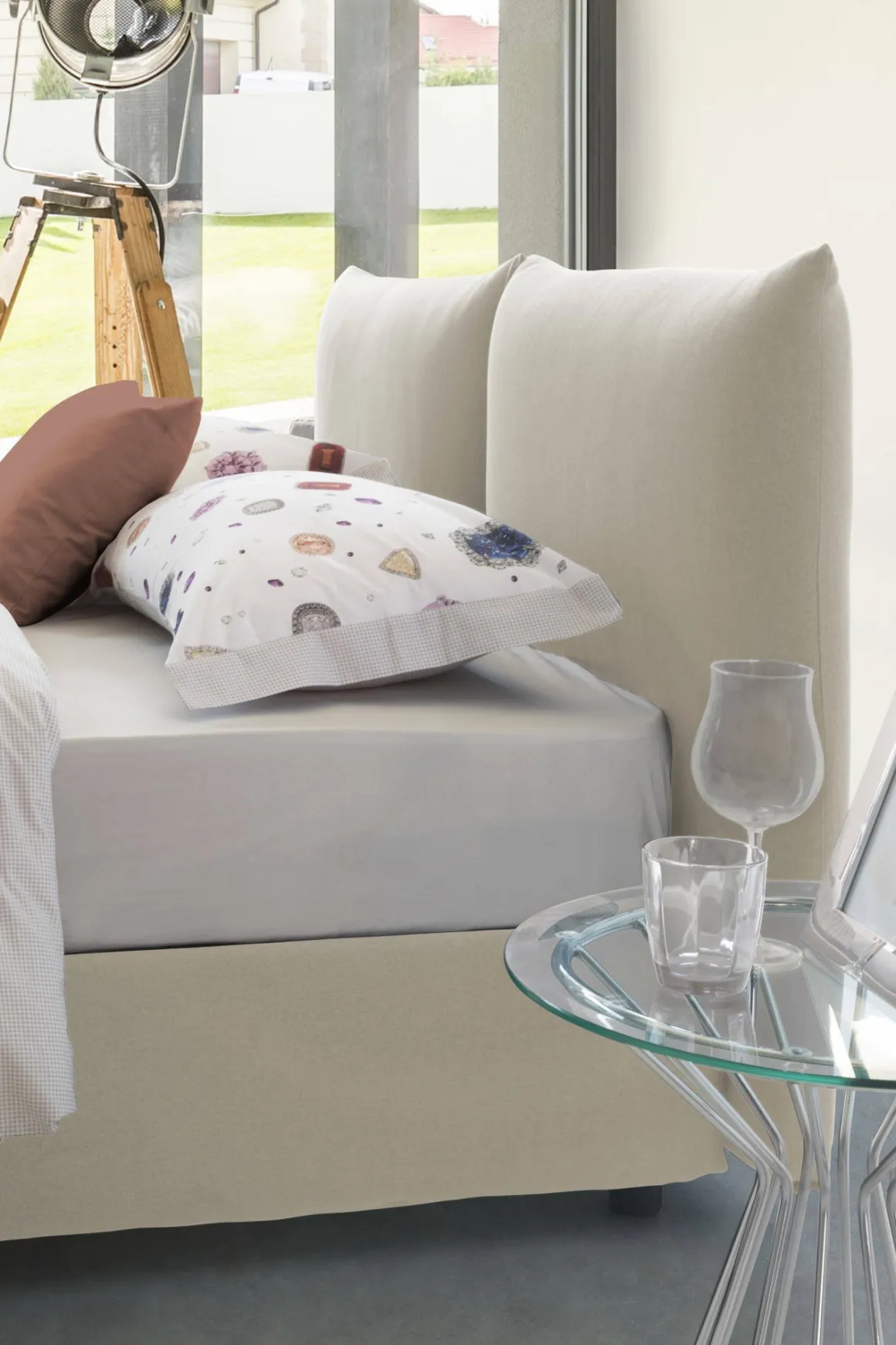 Letti Matrimoniali|Letti Contenitore > Dmora Letto matrimoniale contenitore 171x204cm imbottito - Albanio Bianco
