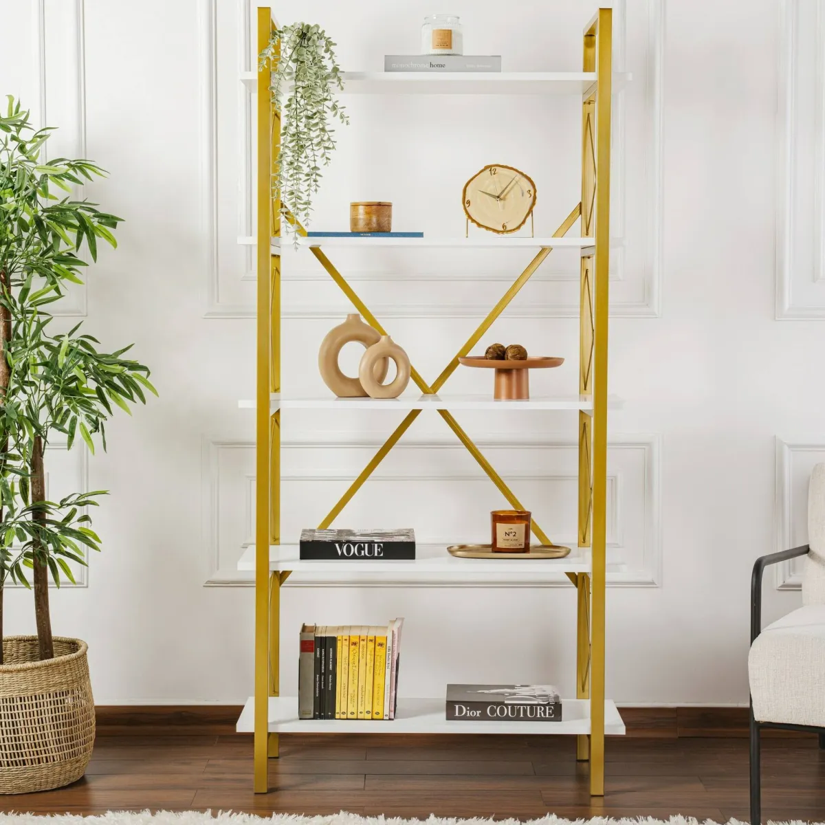 Librerie > Dmora Libreria Suriel, 90x34 h180 cm, Bianco e Oro Oro, Bianco