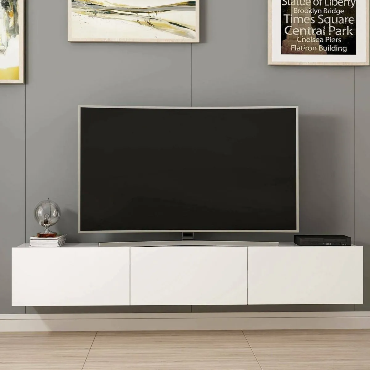Mobili Porta Tv > Dmora Mobile TV 180x32x30h cm 3 ante - Barzago Bianco