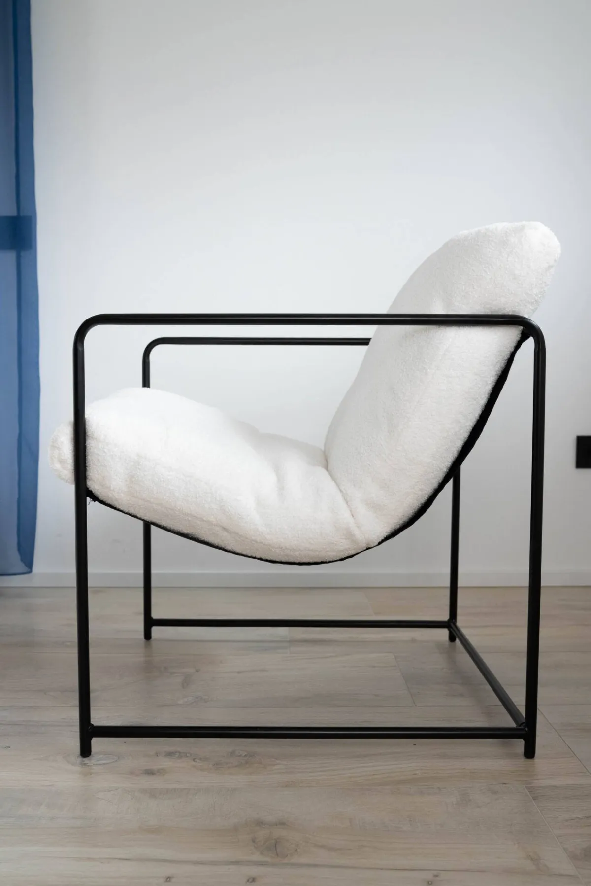 Poltrone|Poltroncine > Dmora Poltrona Braccioli Peso Supportato 120 kg 61x67x75h cm, Materiale Struttura in Metallo - Appare Bianco