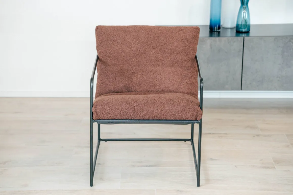 Poltrona Marrone Braccioli Peso Supportato 120 kg 61x67x75h cm, Materiale Struttura in Metallo - Appare