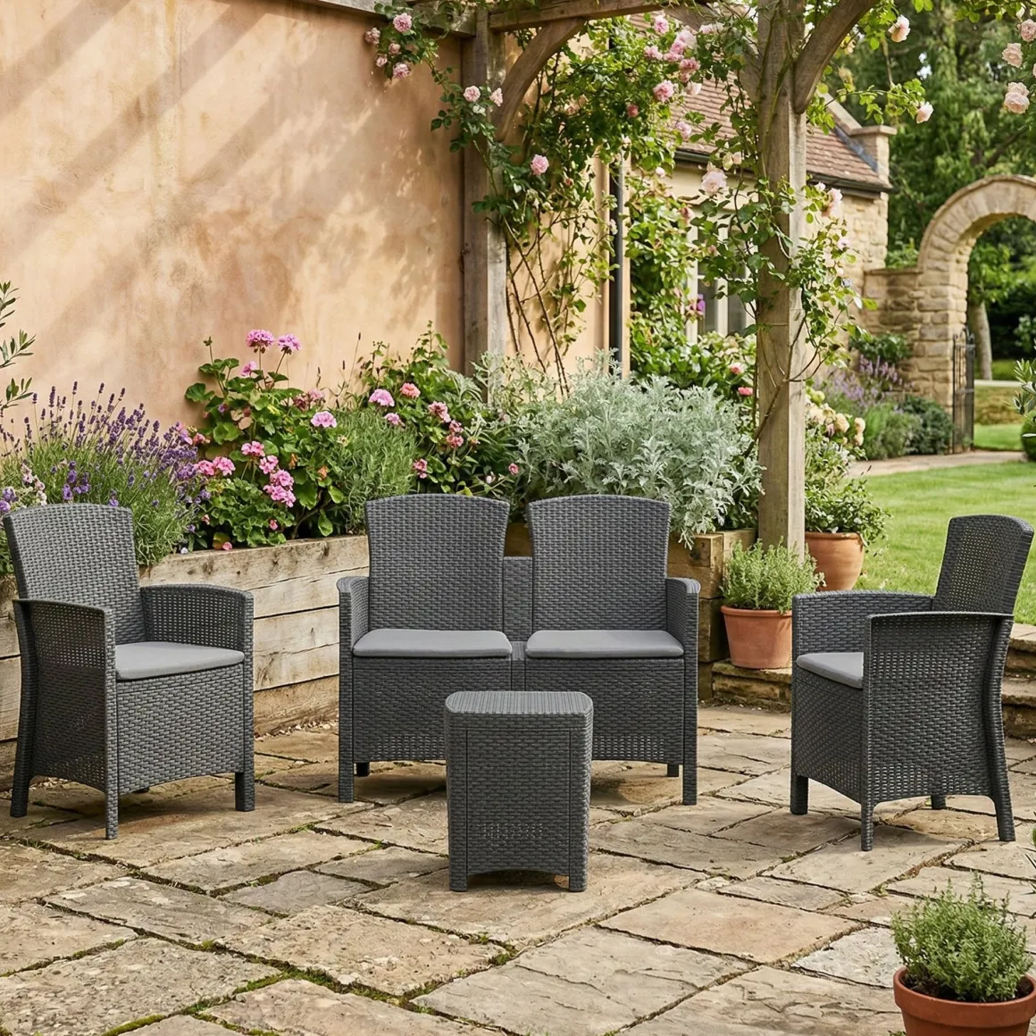Salotto da terrazza poltrone e divano effetto rattan antracite - Eustachia