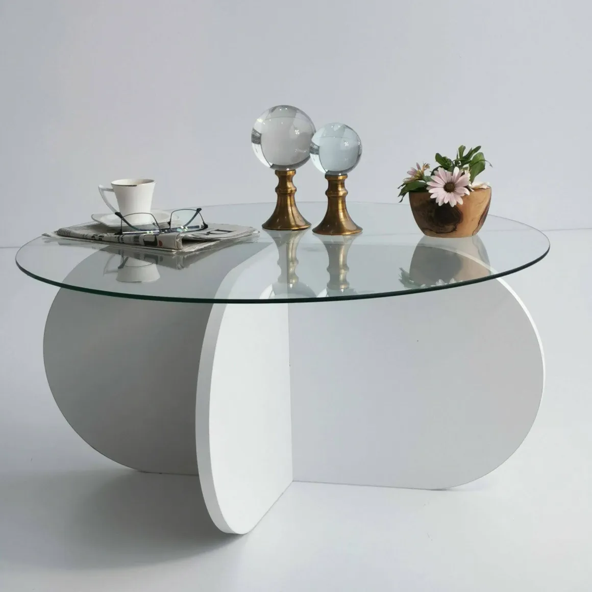 Tavolino da Salotto Bianco Forma Rotonda Materiale Piano in Vetro 75x75x35h cm, Colore Ripiano Trasparente - Nila