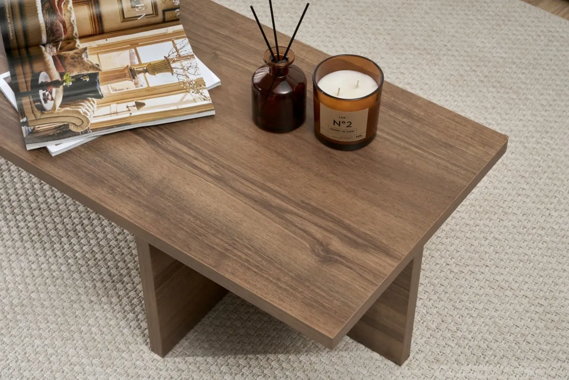 Tavolino da Salotto Marrone Noce Forma Rettangolare Materiale Piano in Legno Nobilitato 120x45x30h cm, Colore Ripiano Marrone - Marmorito