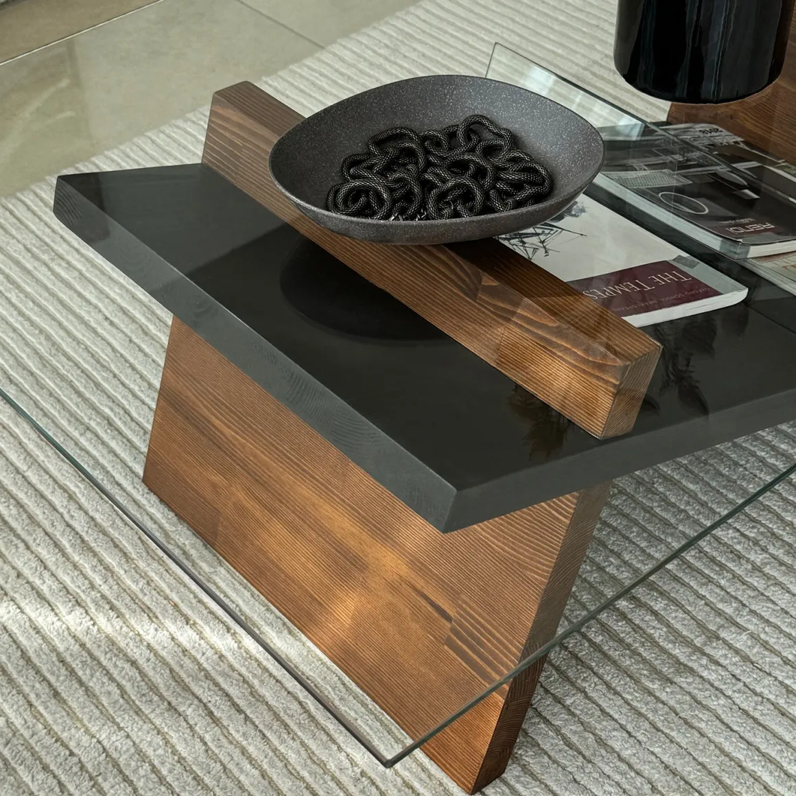 Tavolino da Salotto Marrone Noce Nero un Vano Forma Rettangolare 105x65x31h cm, Colore Ripiano Trasparente - Incarico