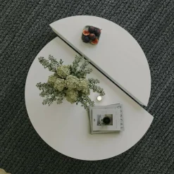 Tavolino soggiorno irregolare bianco 90x90x35h cm - Azim