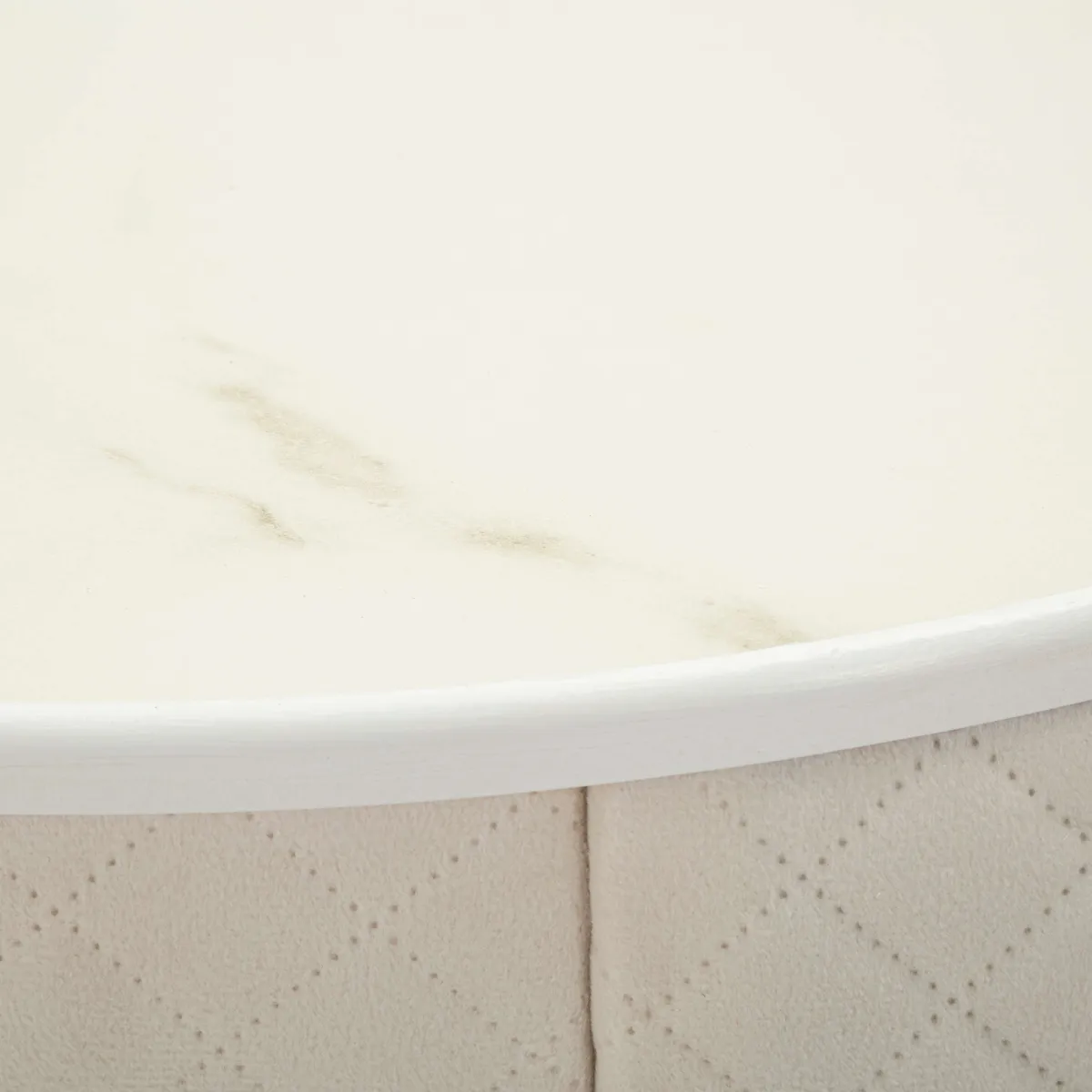 Toelette Trucco > Dmora Toeletta Bianco Crema oro un Cassetto Rivestimento in Velluto Trapuntato 52x52x70h cm, Sfumatura Colore Struttura Crema - Mbale Oro, Bianco Crema