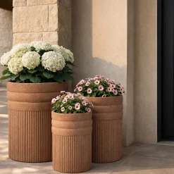 Vaso Marrone Terracotta set 3 Vasi Diametro Vaso Grande: 37, Vaso Medio: 32, Vaso Piccolo: 27 cm, Sfumatura Colore Struttura Terracotta - Gafase